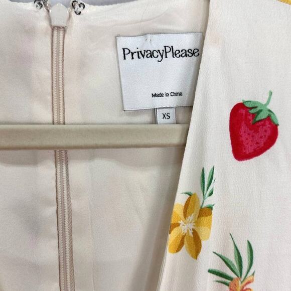 Privacy Please Dixie Mini Dress Strawberry Print Plunge Neck size XS - Picture 8 of 10